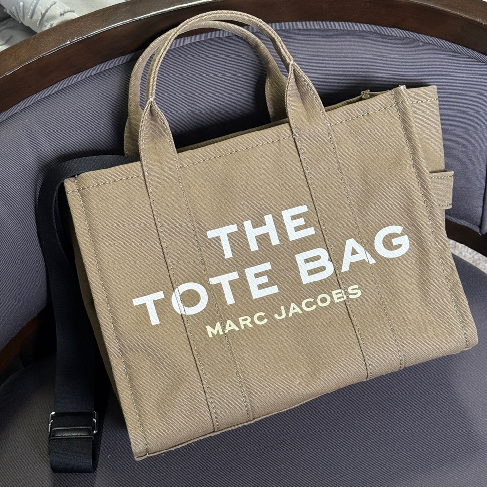 Marc Jacobs Tan Tote Bag Size Medium